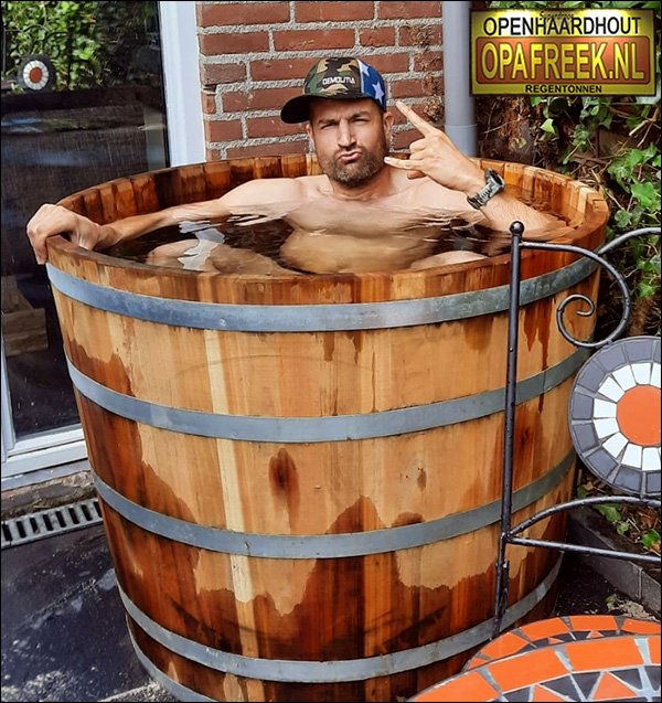 Dompelvaten, IJskuipen van Opa Freek Dompelvaten, IJskuipen van Opa Freek